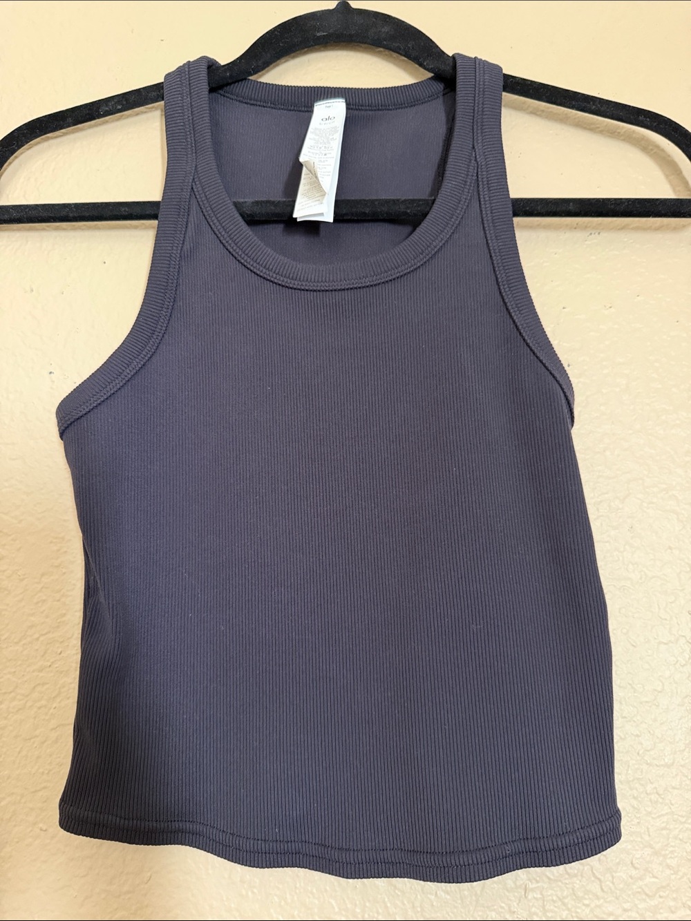 ALO Yoga Women's Ribbed Tank Top in Black
